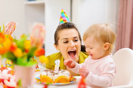 יום הולדת לגיל שנה יום הולדת לגיל שנה
