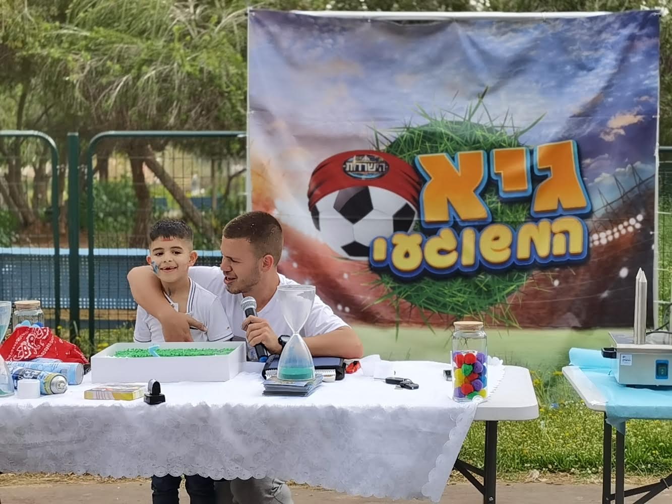 גיא המשוגעי -הפעלות משוגעות לילדים. 077-9966508