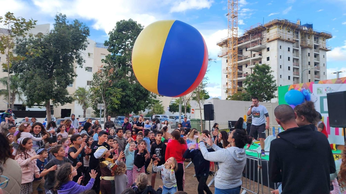 גיא המשוגעי -הפעלות משוגעות לילדים. 077-9966508