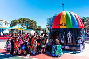 מתנפח פול מון